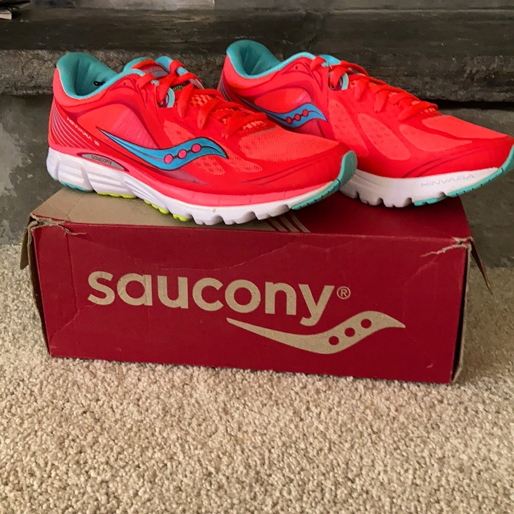 Saucony Kinvara 5. Women’s size 9.5. Pink/Blue. Brand new in box.